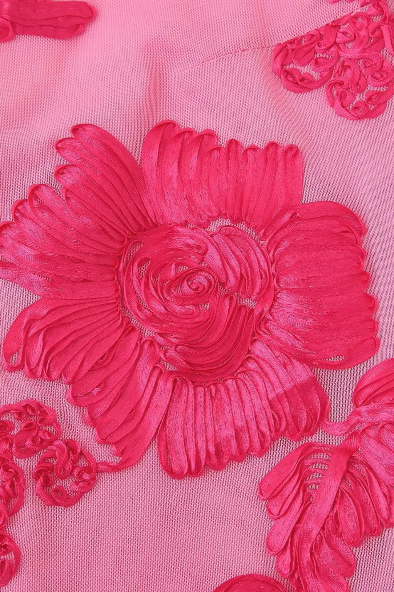AMARA™ - VESTIDO MAXI DETALLES FLORALES BORDADOS