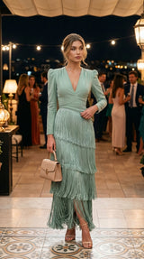 CLARA™ - VESTIDO ELEGANTE CON MANGAS DE FLECOS