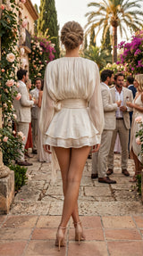 EUGÉNIE™ - VESTIDO CORTO PLISADO CON VOLANTES Y SHORT