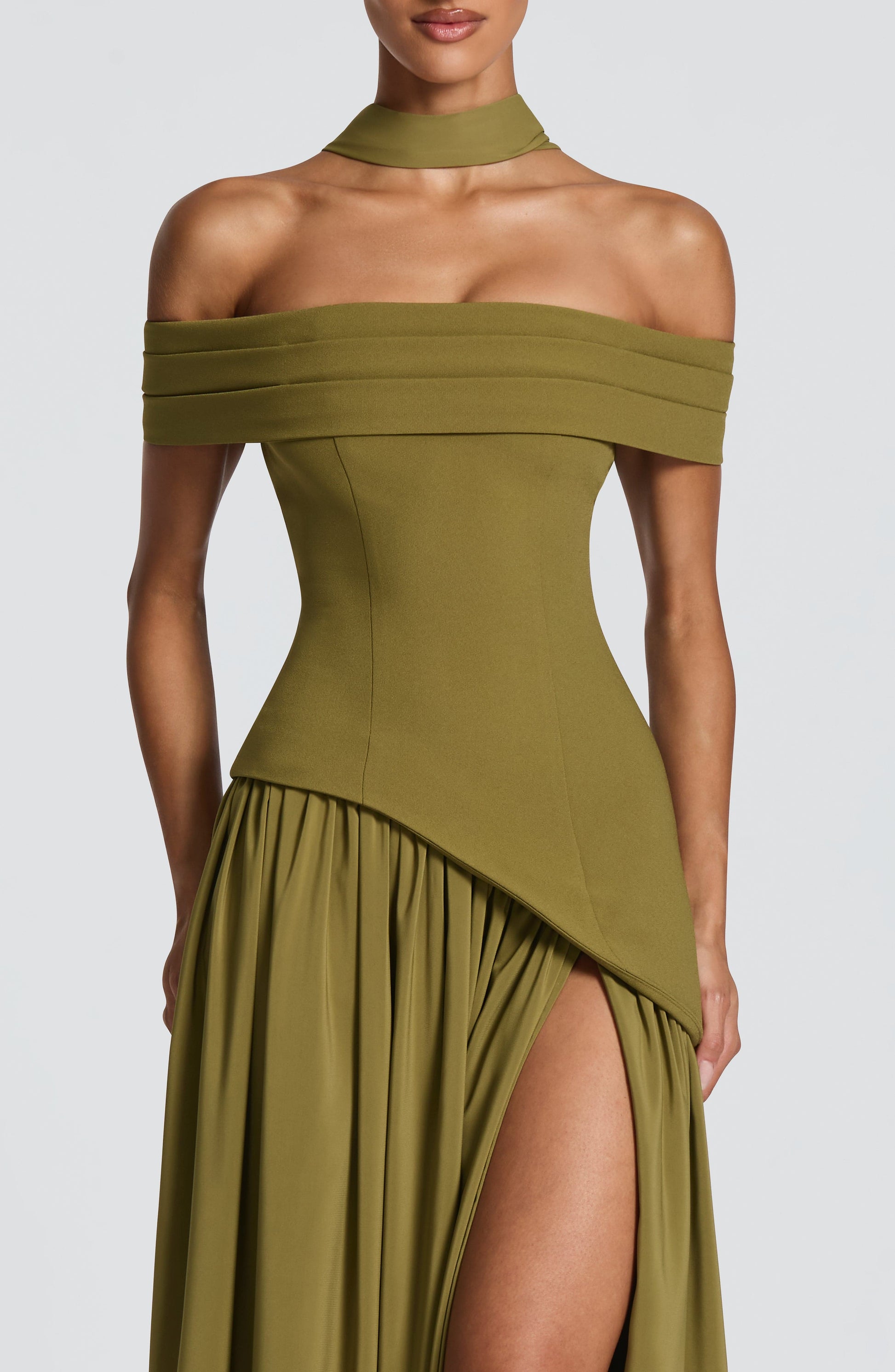 DELILAH MAXI DRESS - DEEP OLIVE