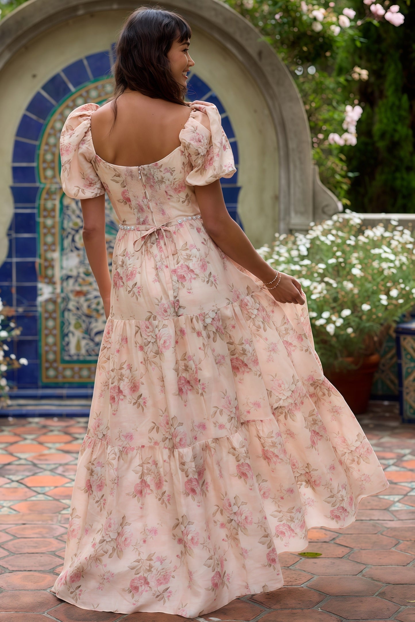 LAYLA™ - VESTIDO FLUIDO CON ESCOTE EN V Y CAÍDA ELEGANTE