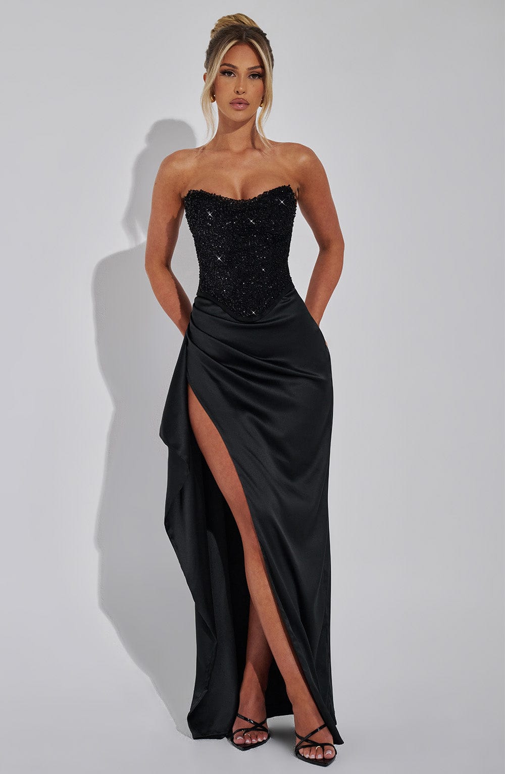 EMRIELLE MAXI DRESS - BLACK