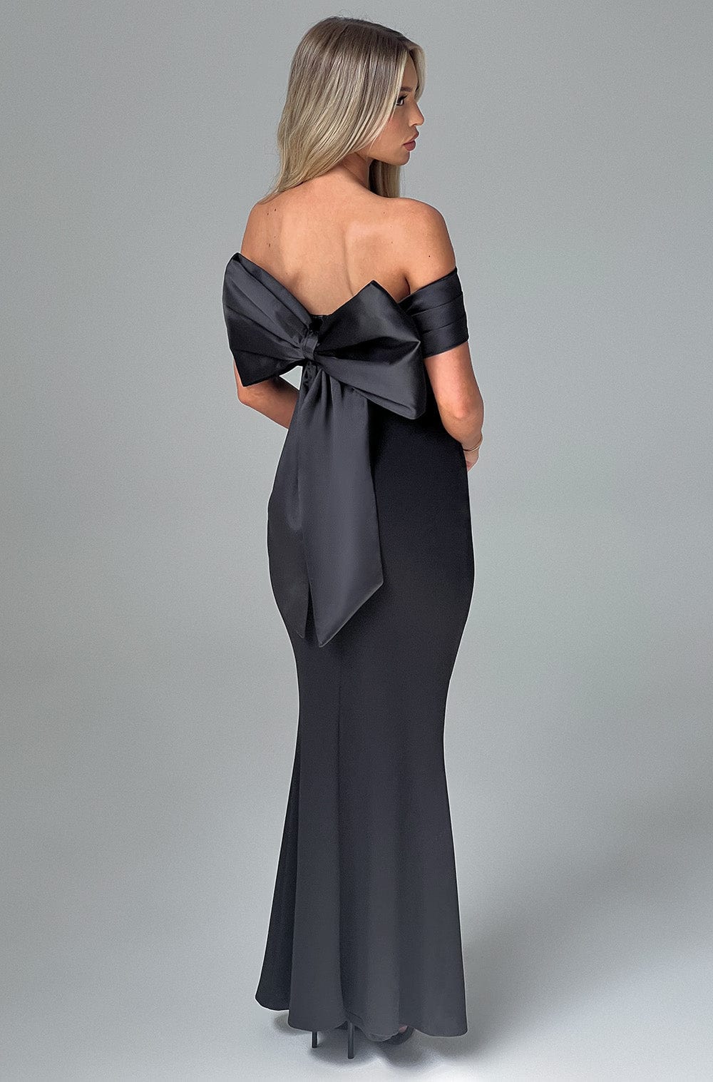 JOANNA MAXI DRESS - BLACK