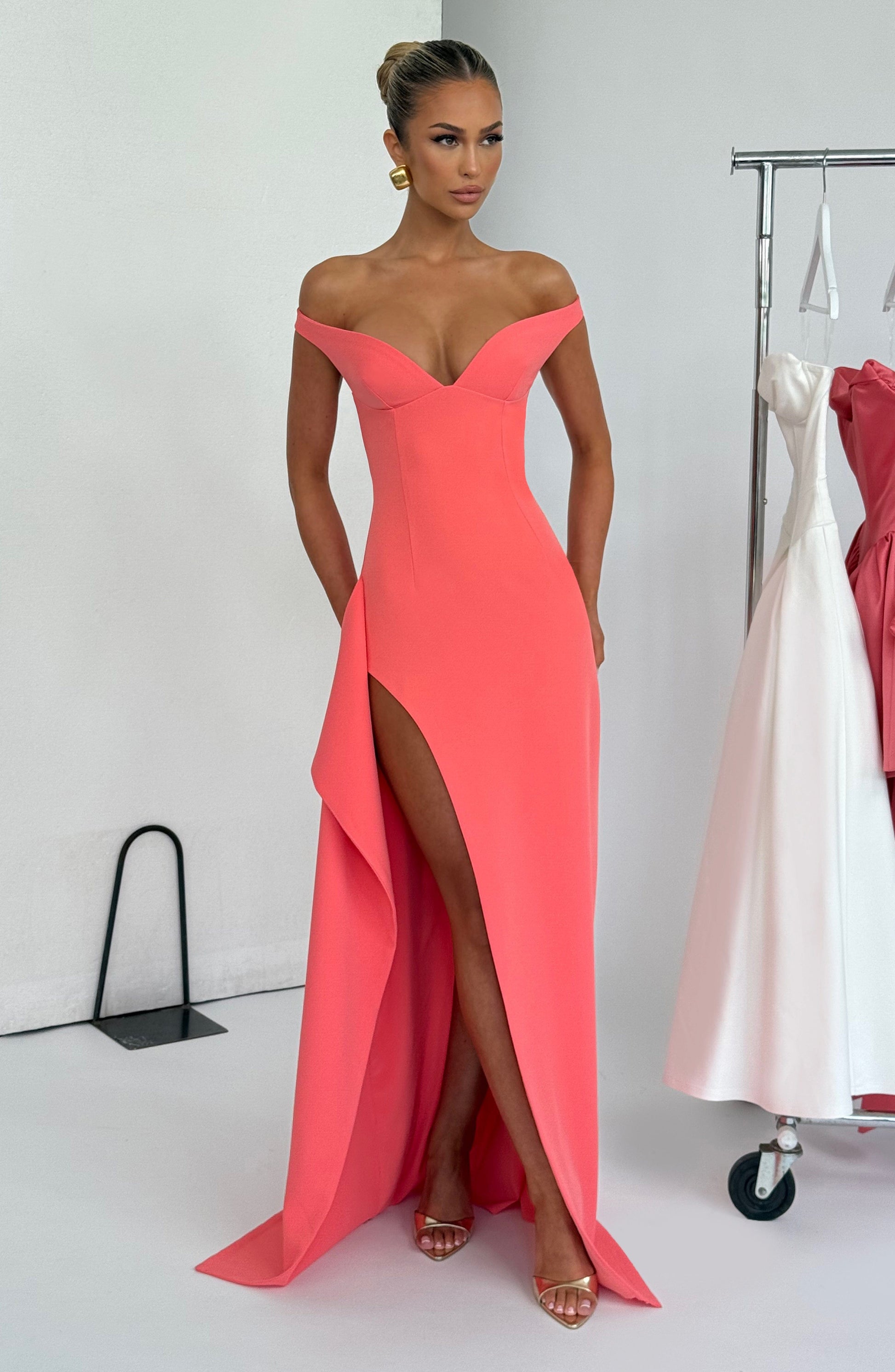 KHALESIA MAXI DRESS - CORAL PINK