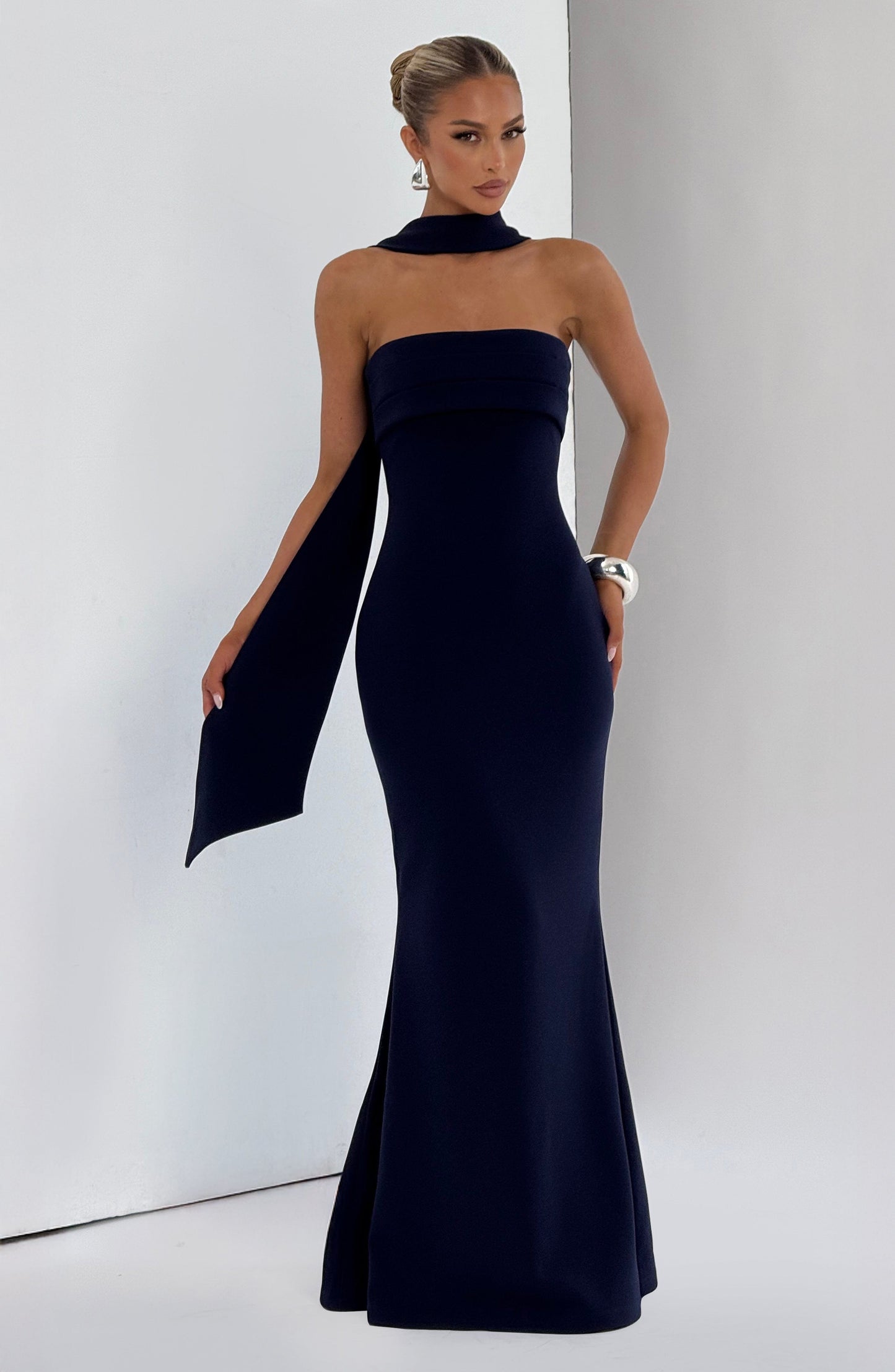 LEURA MAXI DRESS - NAVY