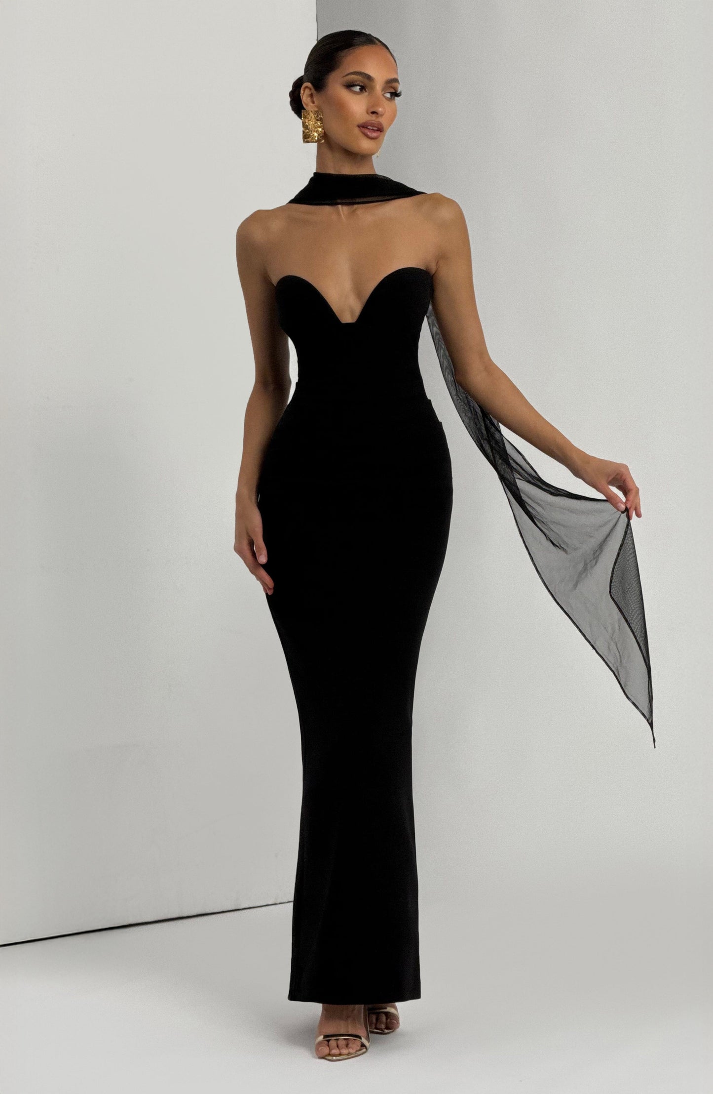 LINDSEY MAXI DRESS - BLACK