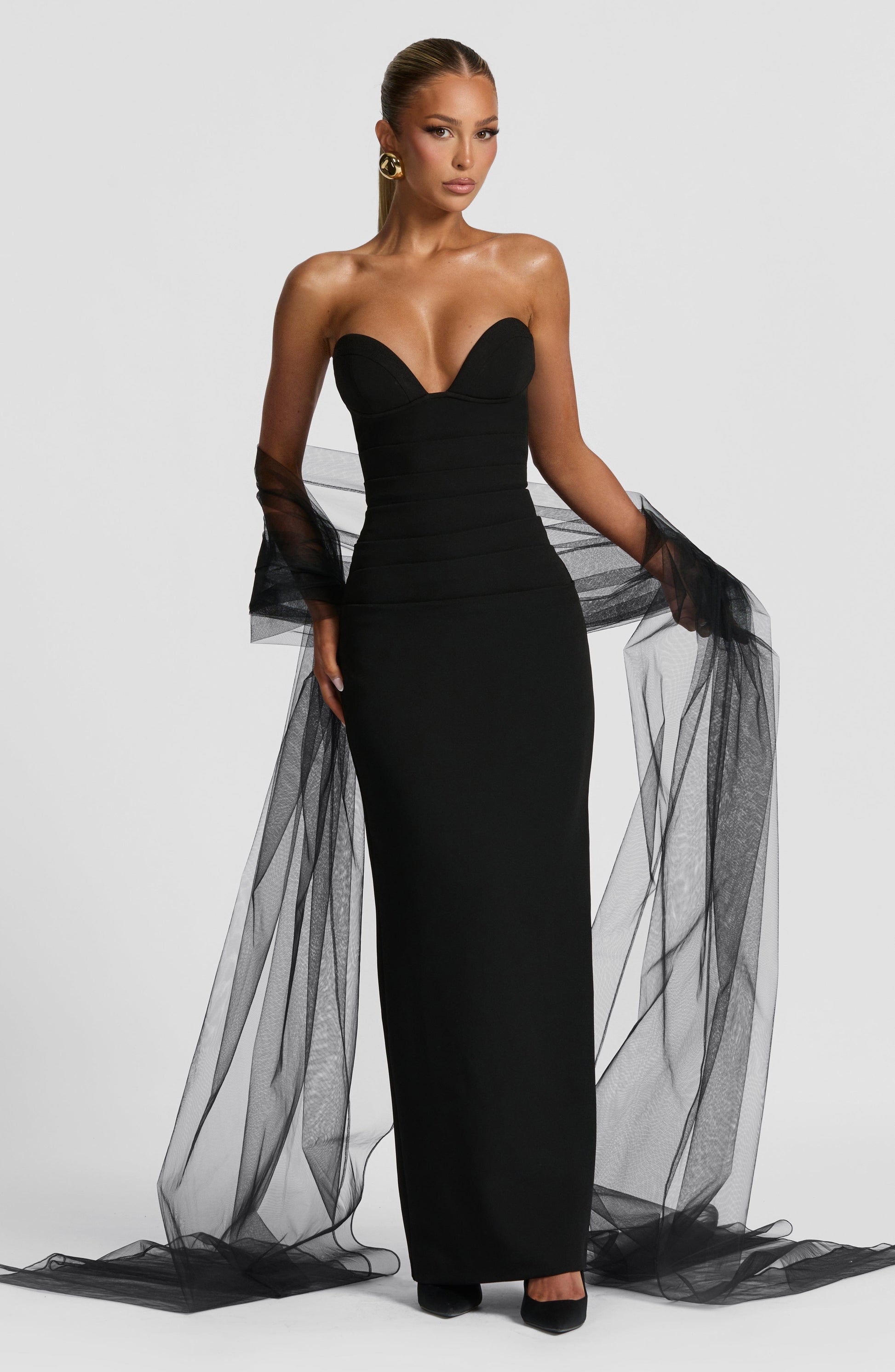 LINDSEY MAXI DRESS - BLACK