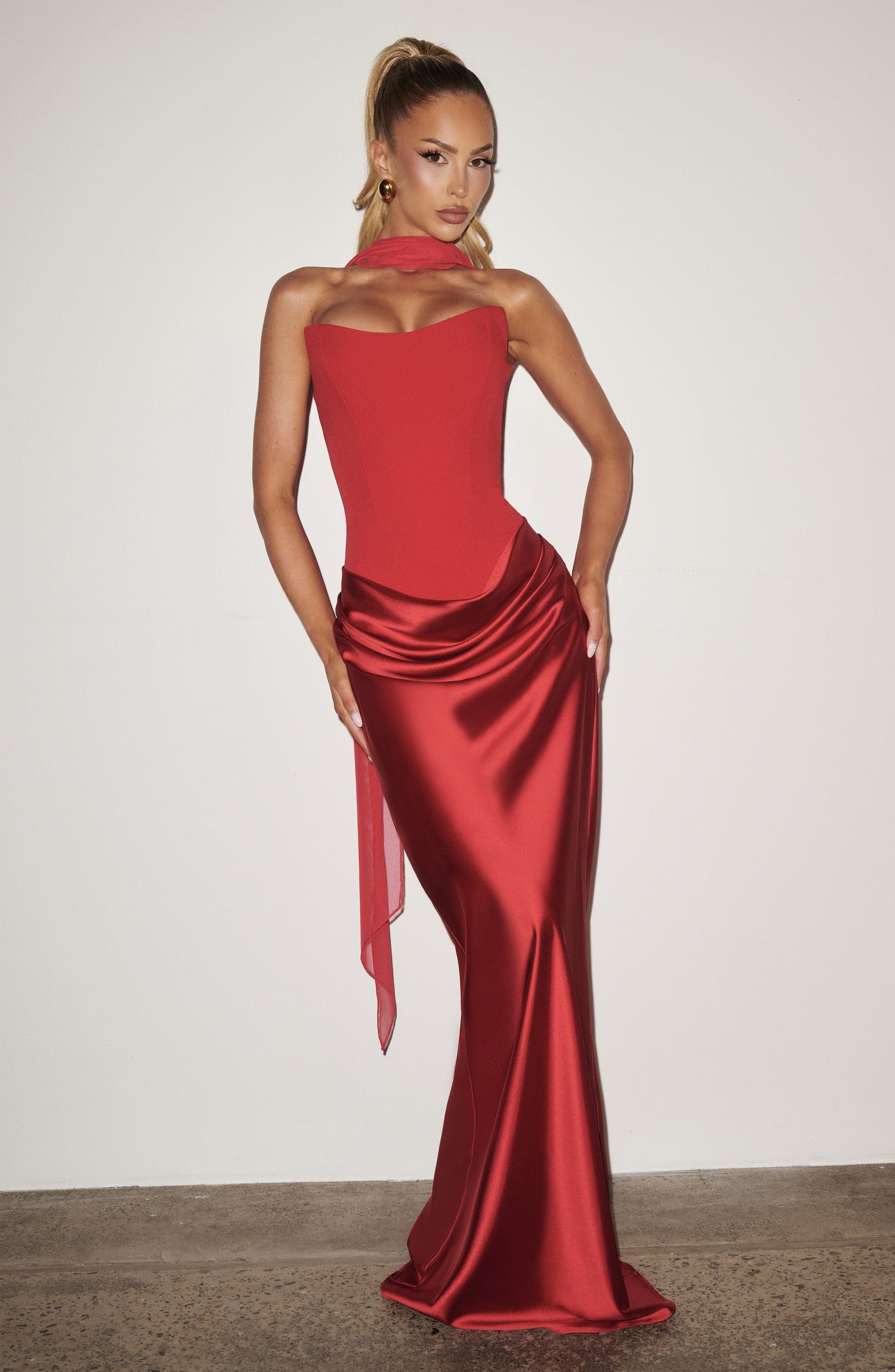 MAGGIE MAXI DRESS - RED