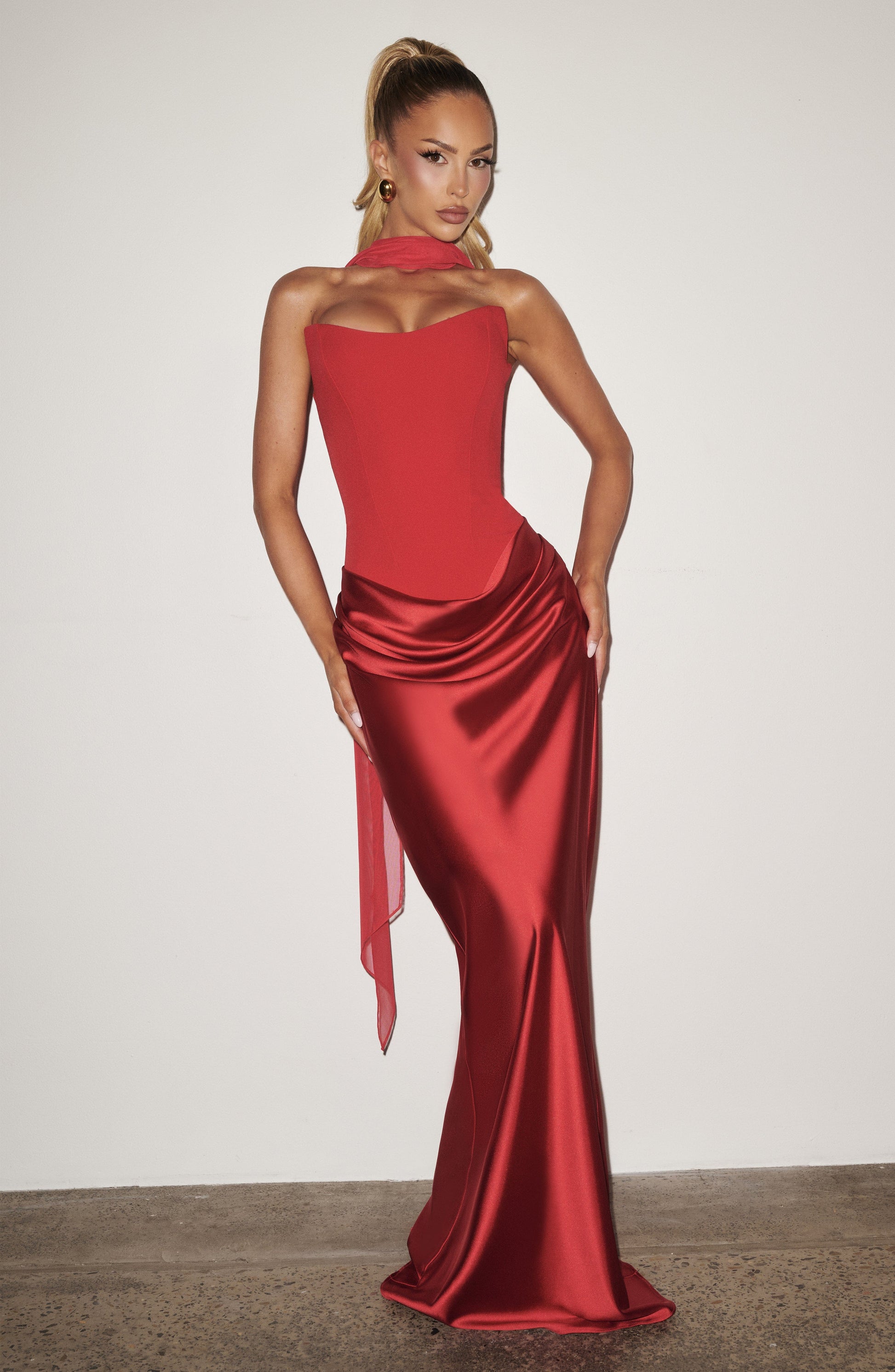 MAGGIE MAXI DRESS - RED