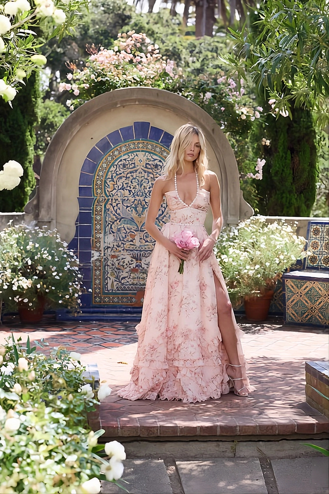 LAYLA™ - VESTIDO FLUIDO CON ESCOTE EN V Y CAÍDA ELEGANTE