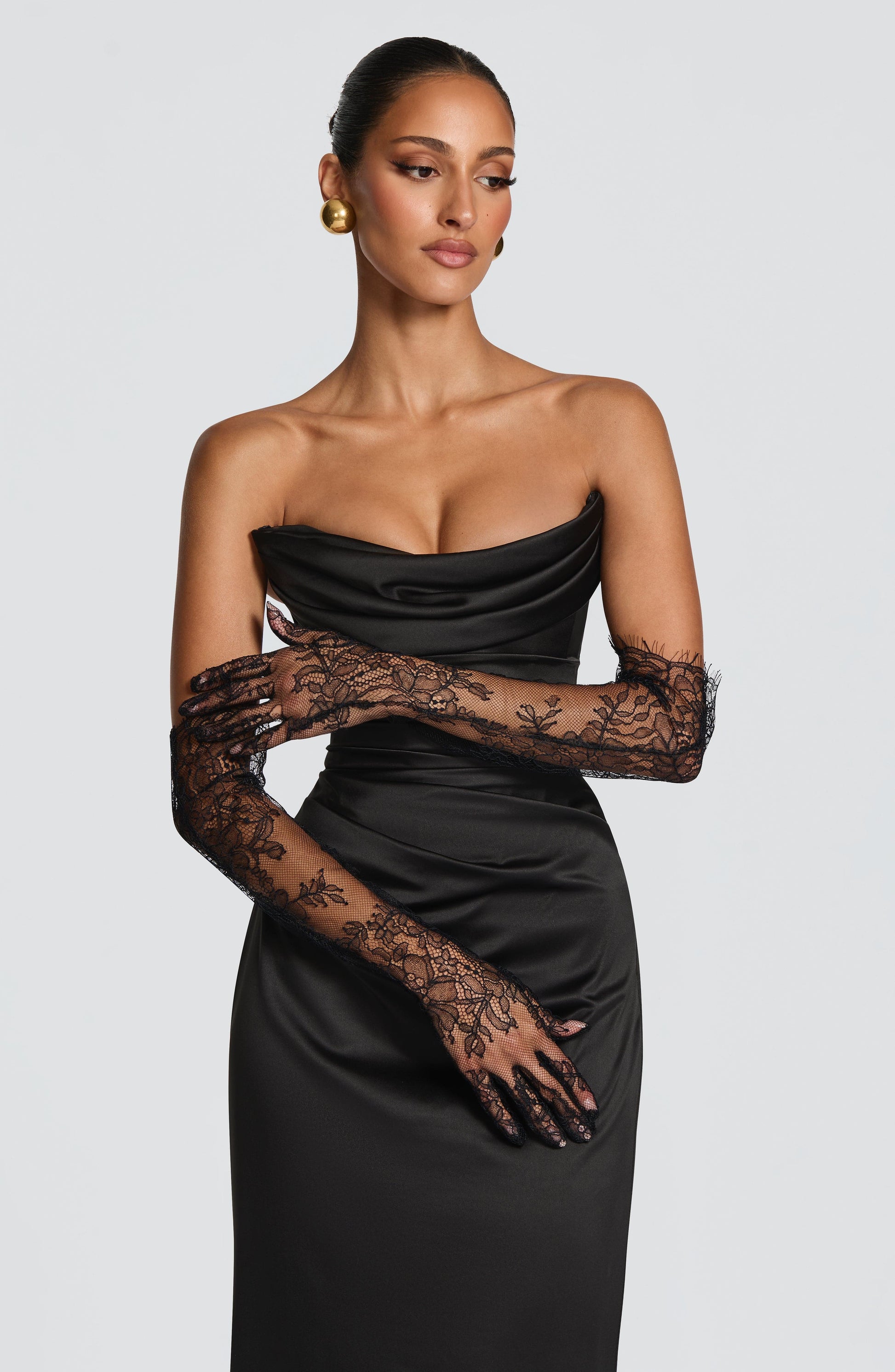 VESSA MAXI DRESS - BLACK